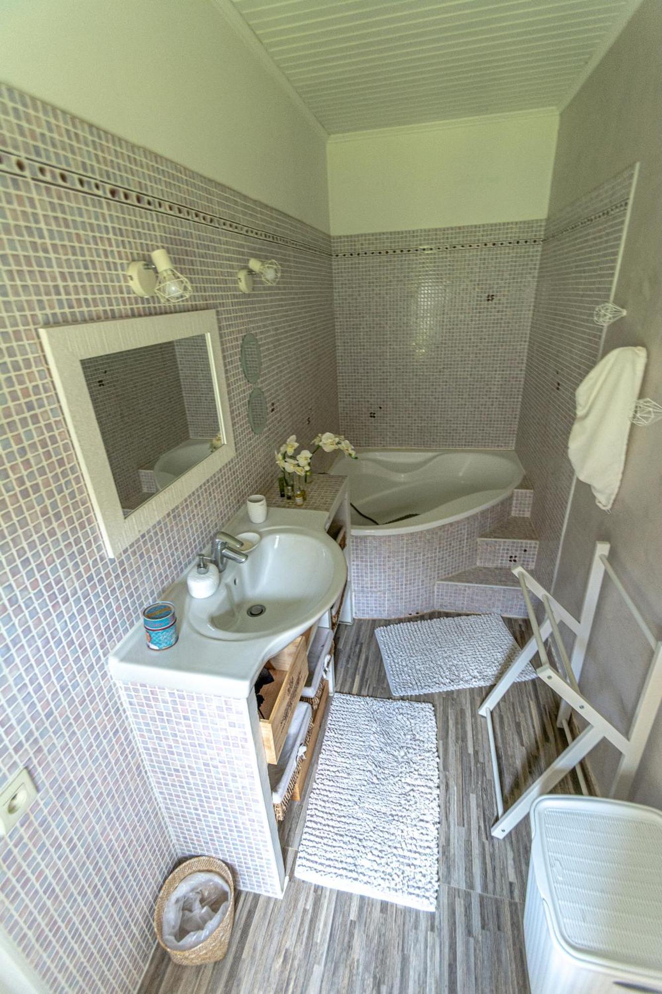 Le Baratier - Demeure De Charme Sauna & Piscine Calvisson Bagian luar foto